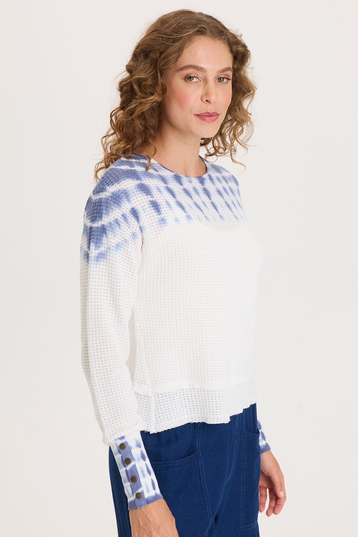 Kelsoe Buttoned Cuffs Thermal Long Sleeve Top