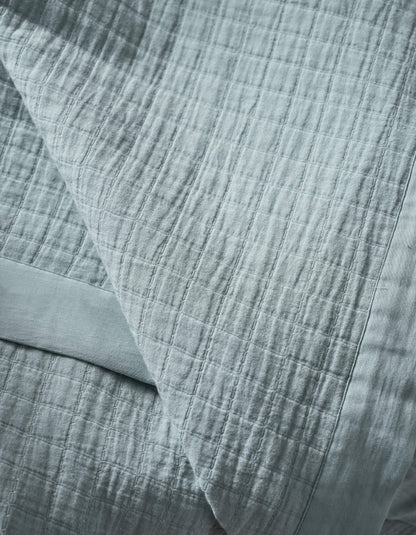 Waterfront Grid Matelasse Blanket