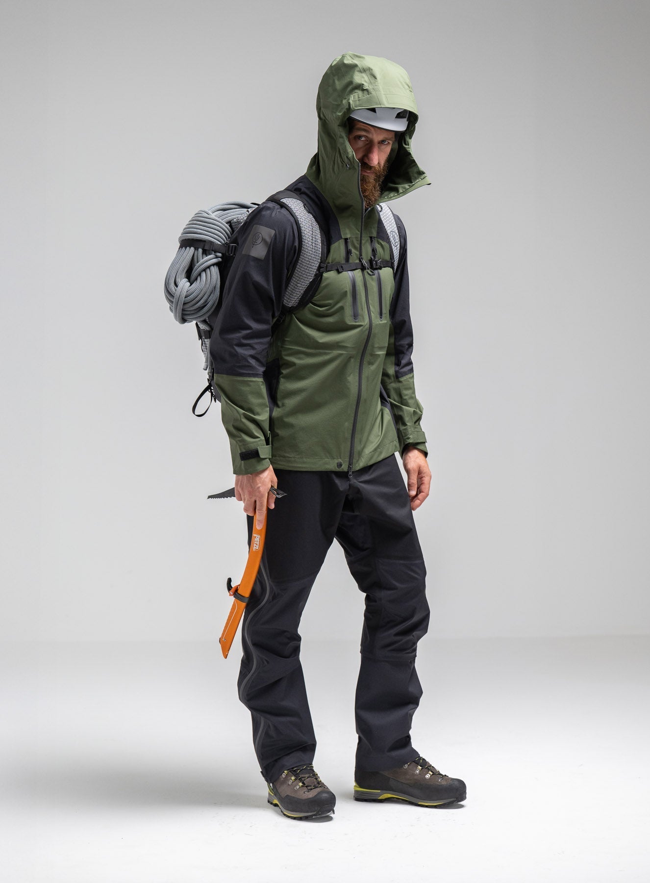 MOUNTAIN PRO WATERPROOF JACKET