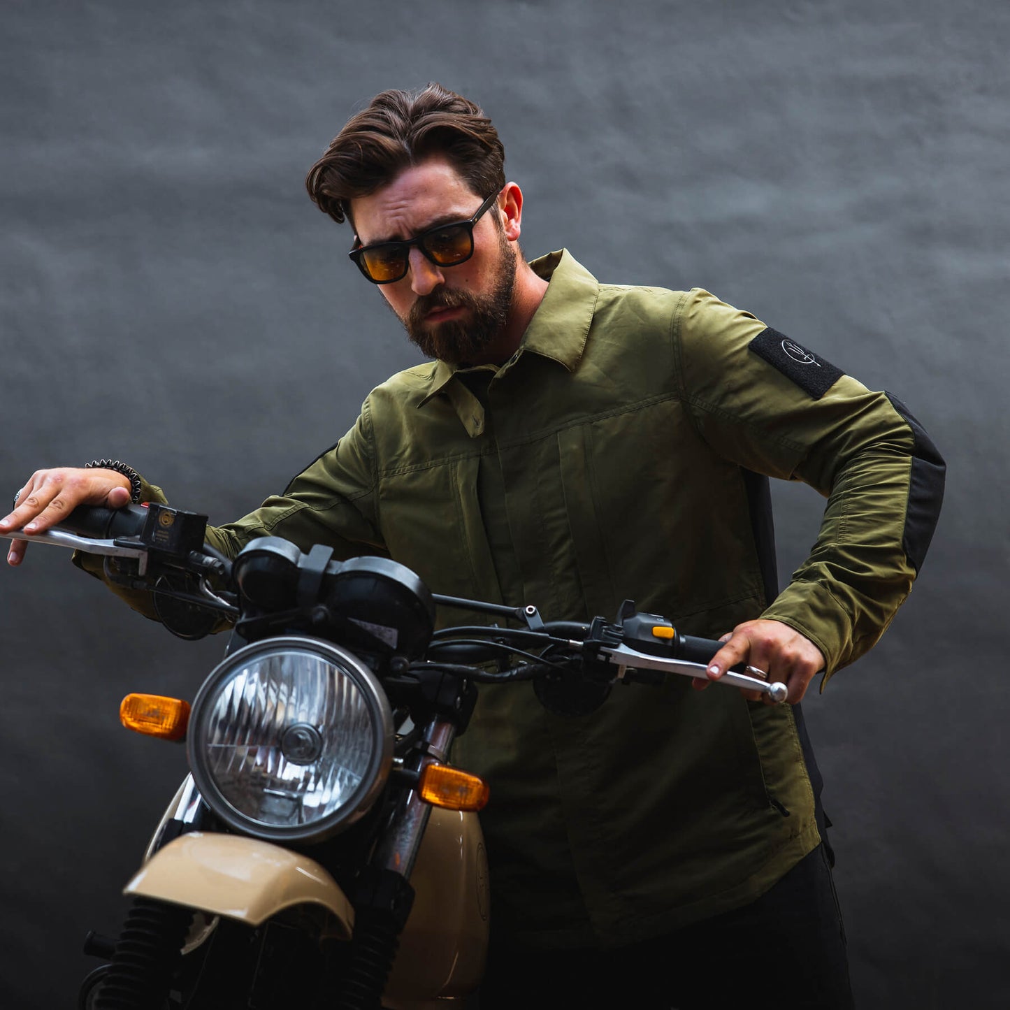 HYBRID JACKET