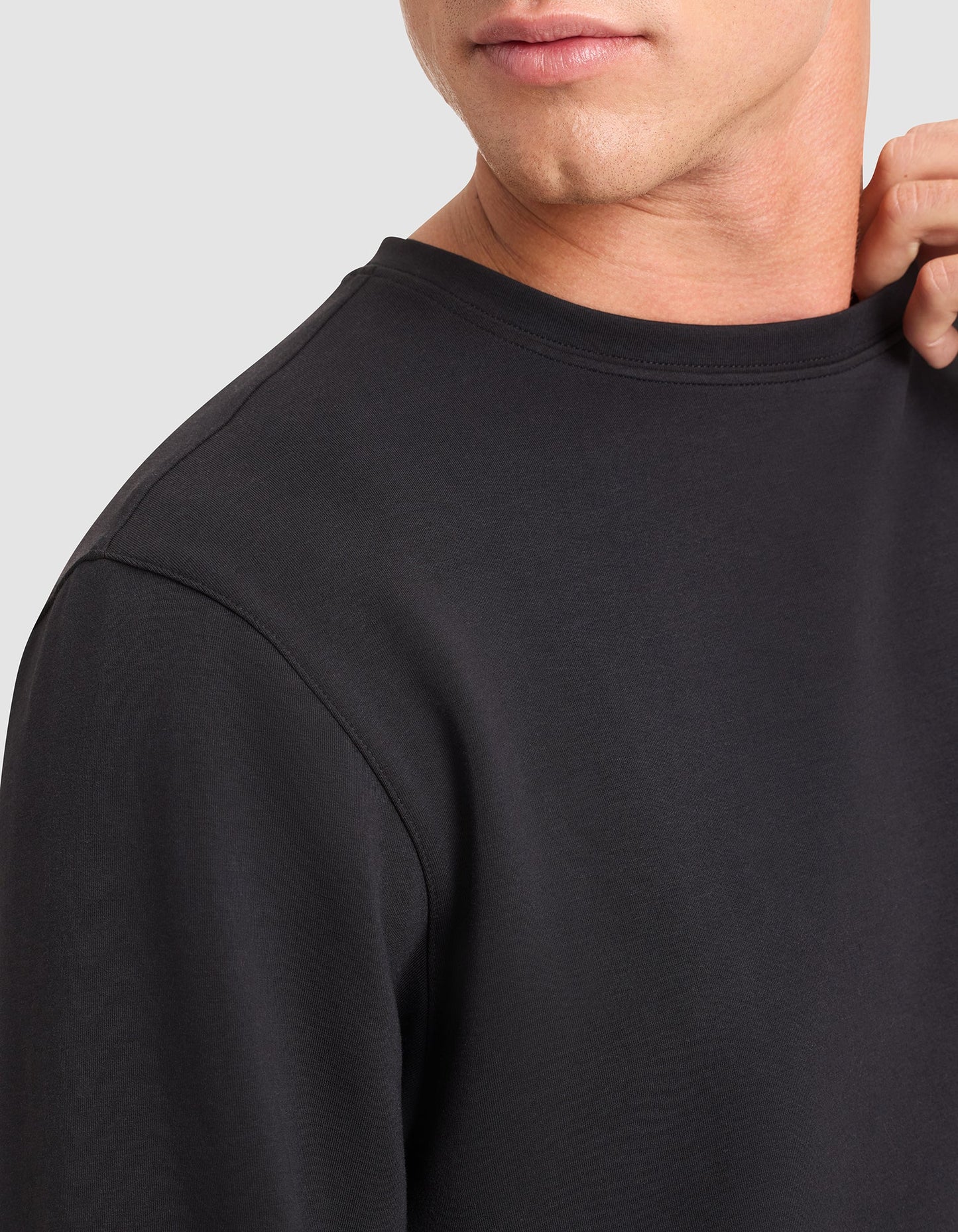 Men's StretchTech Crewneck